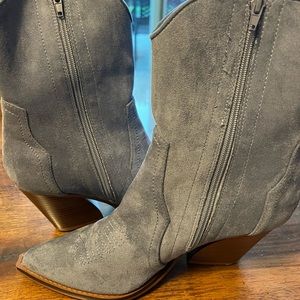 NWOT - Cowboy Ankle Boots!  Blue suede